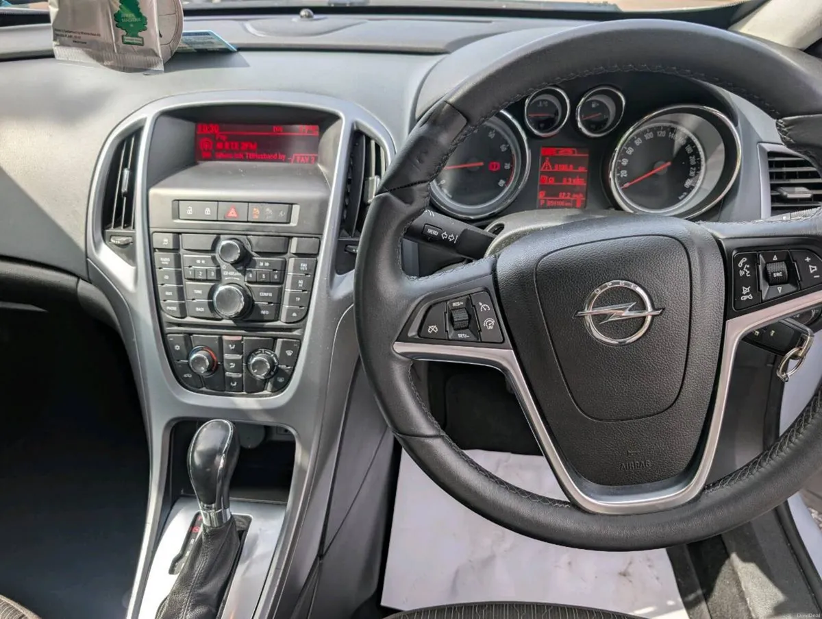 Opel Astra 1.4 Petrol Automatic – Only 59,000km - Image 4