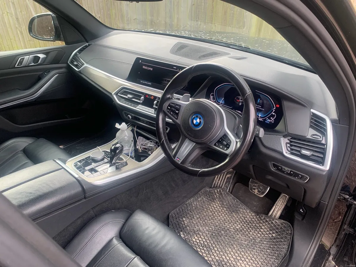 BMW X5 45e - Image 6