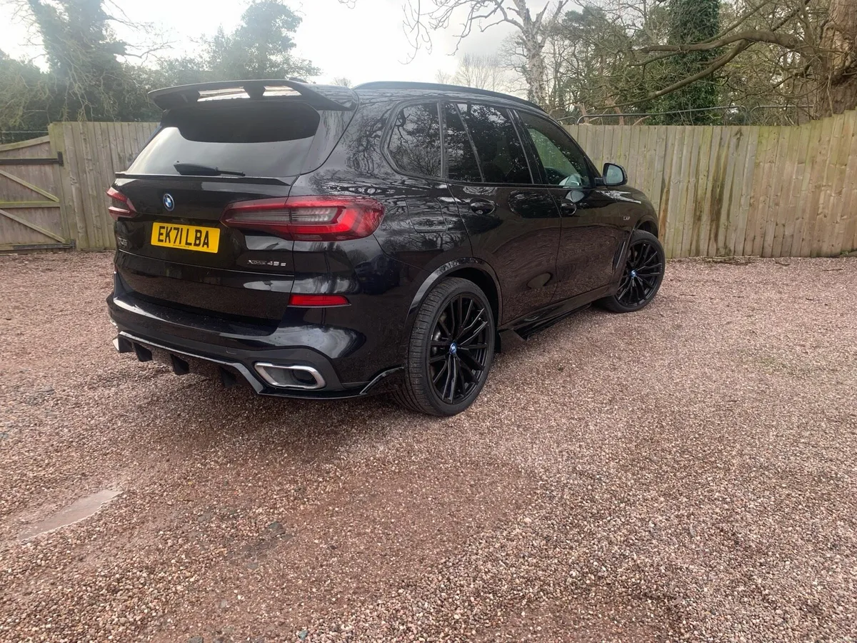 BMW X5 45e - Image 1