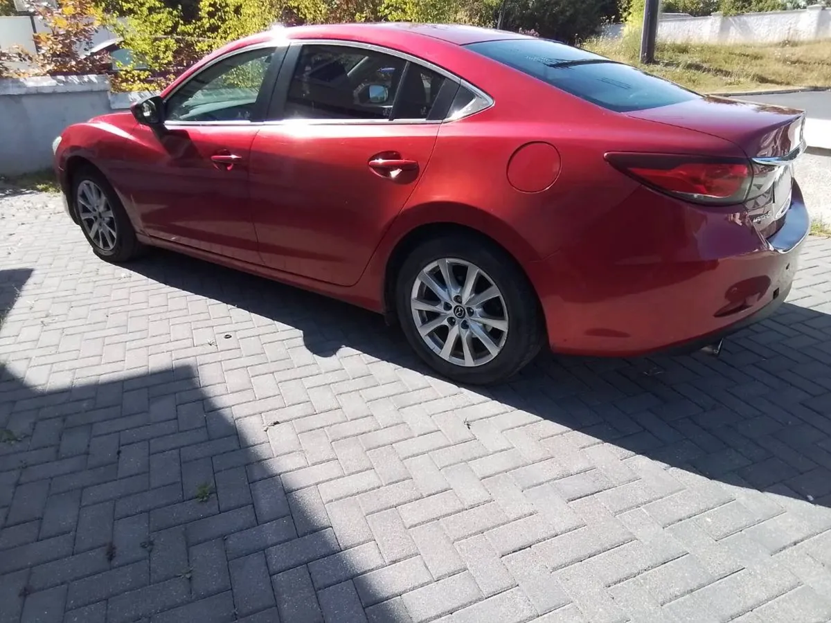 Car - Image 3