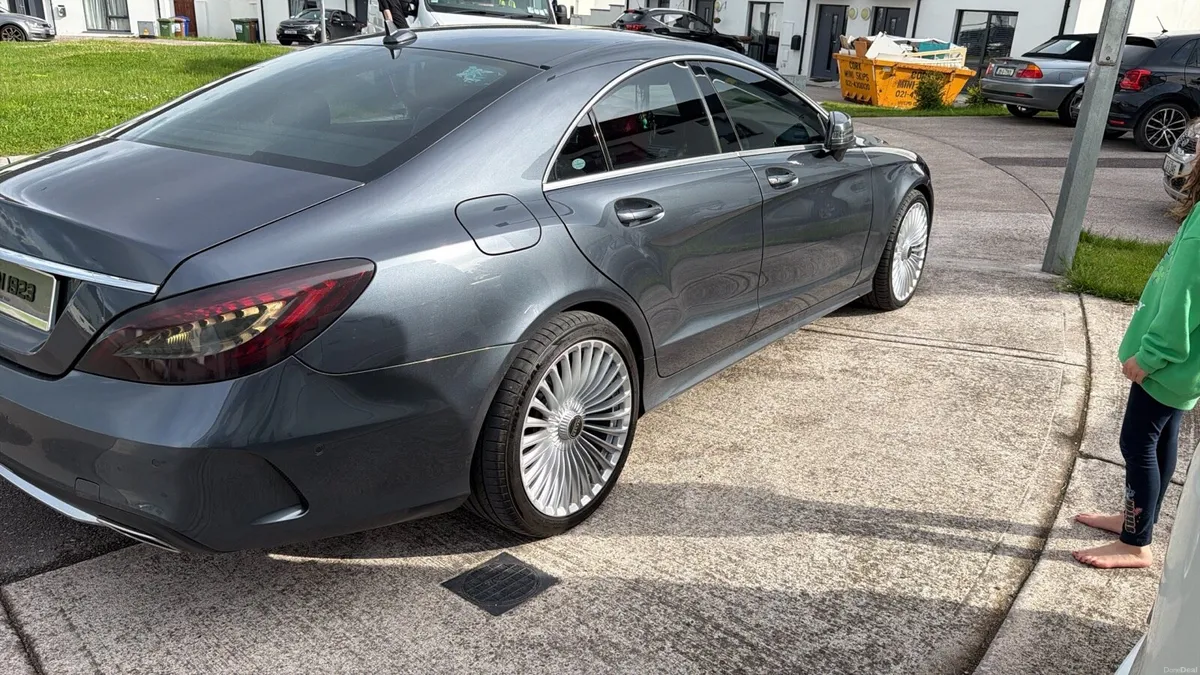 Mercedes cls - Image 2