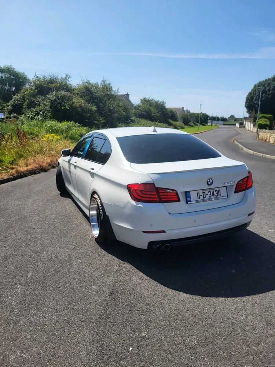 BMW F10 white 5500 2011 - Image 4
