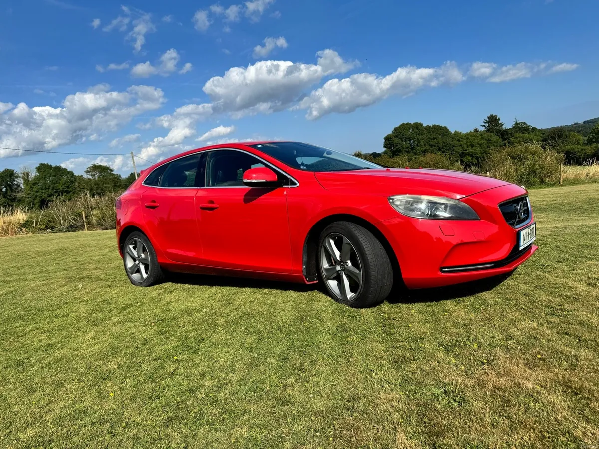 141 VOLVO V40 DBA-MB4164T - Image 6