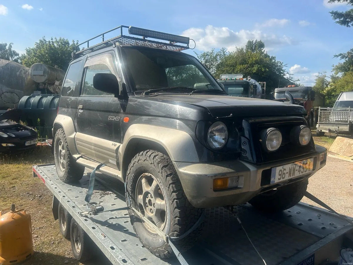 3 Pajeros Juniors for sale - Image 1