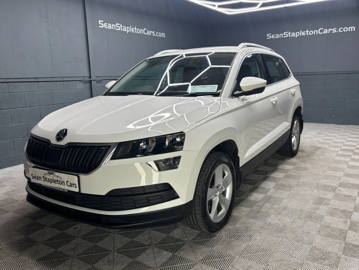 Skoda Karoq AMBITION 1.6 TDI 115HP 4DR - Image 1