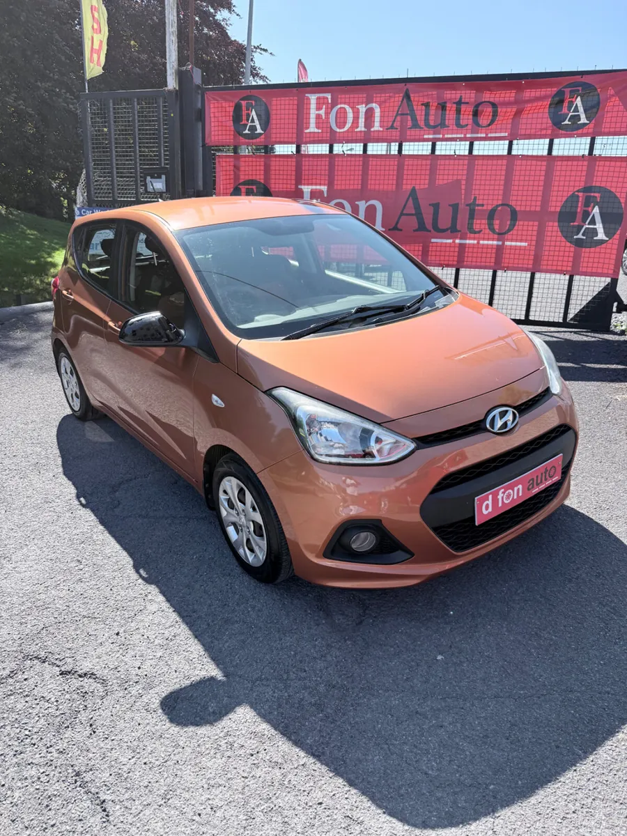 Hyundai i10 1.0 Petrol Low Miles - Image 2