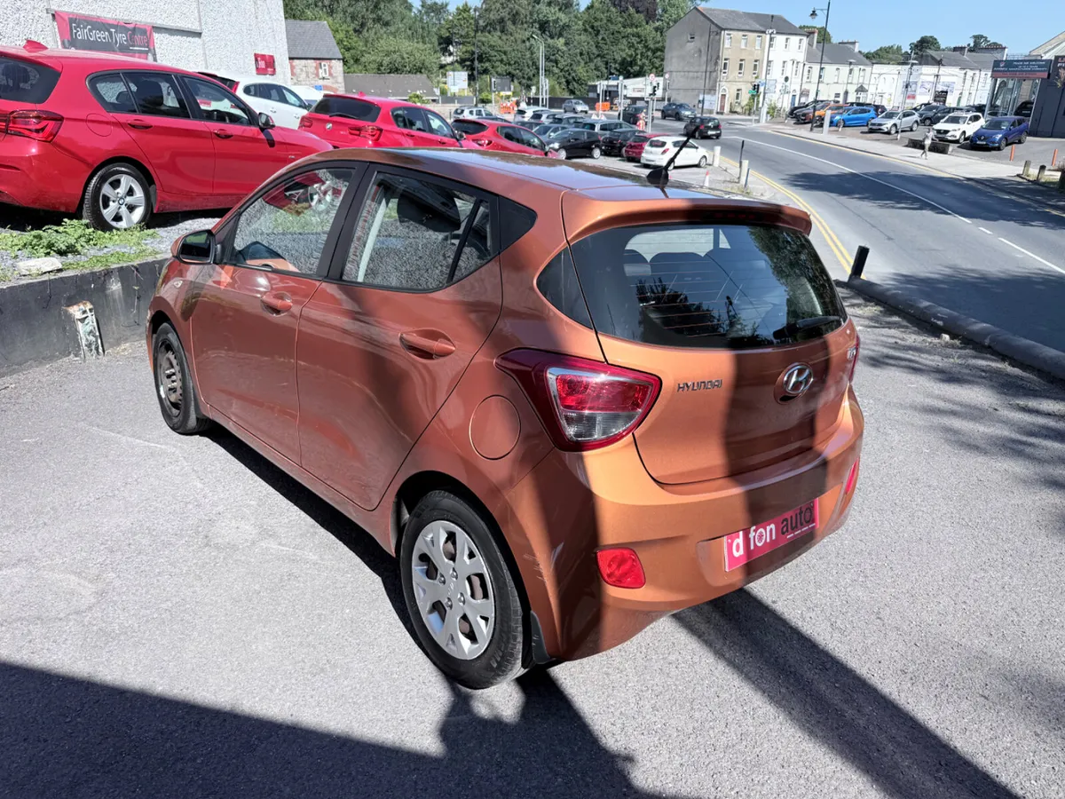 Hyundai i10 1.0 Petrol Low Miles - Image 6
