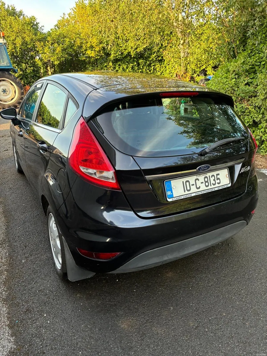 Ford Fiesta 2010 - Image 4