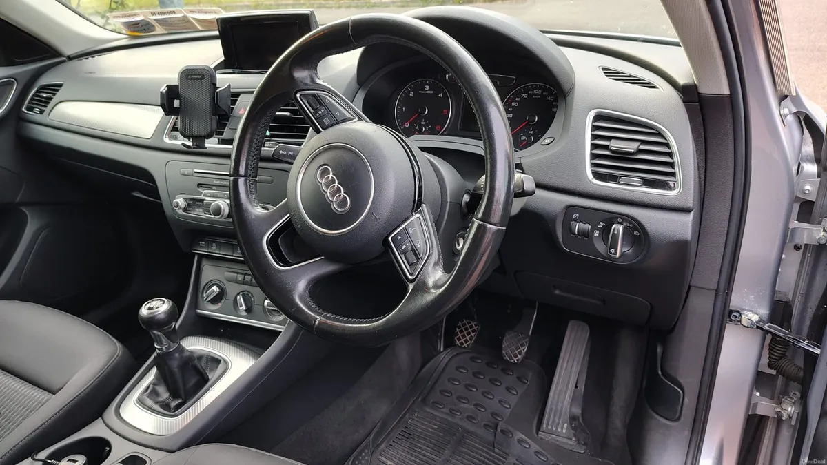Car - Image 5