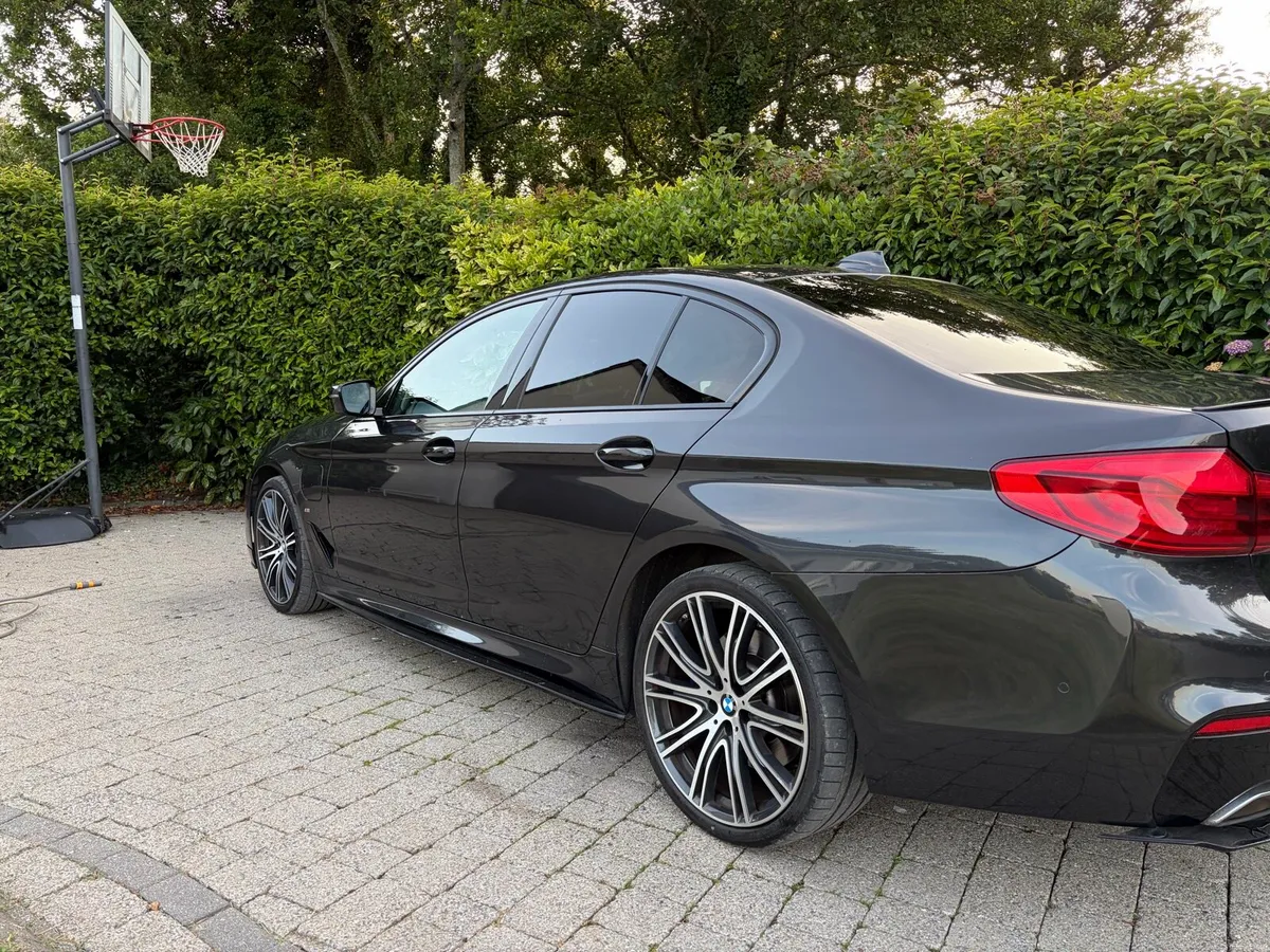 BMW 530e M SPORT - Image 3