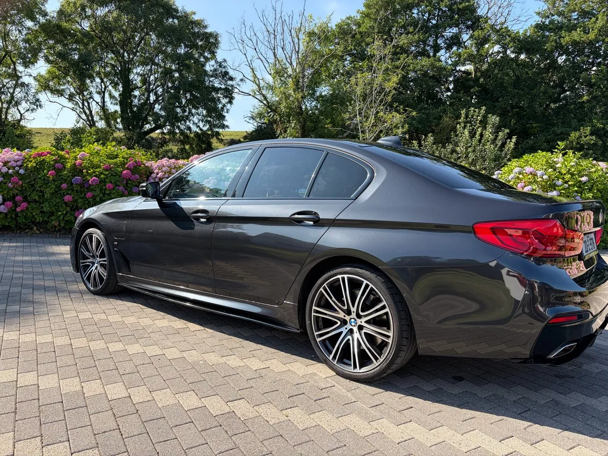 BMW 530e M SPORT - Image 4