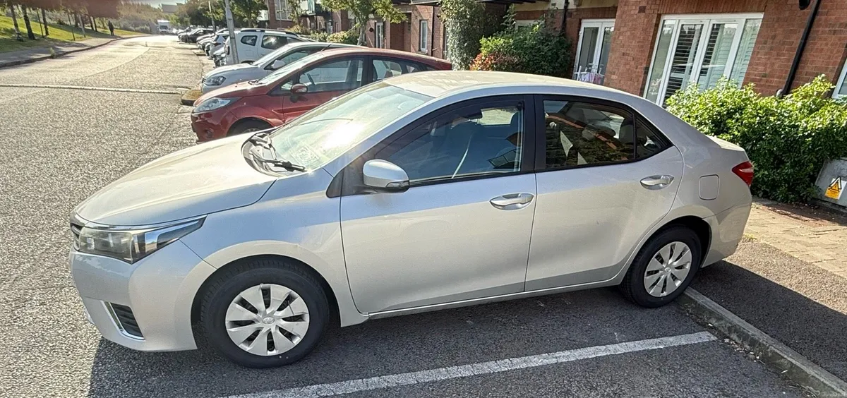 Toyota Corolla 2015 1.4L Diesel - Image 3