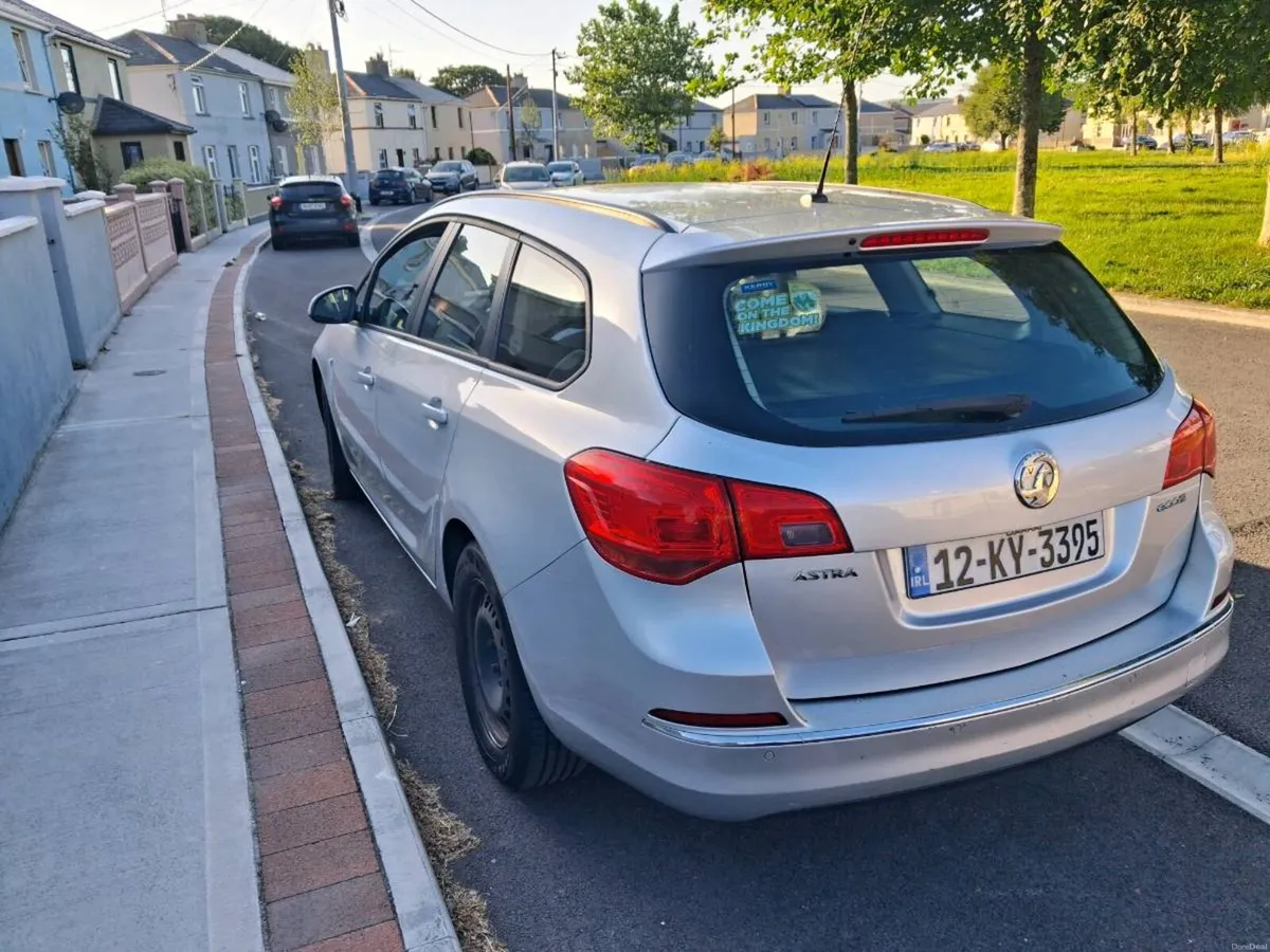 VAUXHALL ASTRA ESTATE 12 KY - Image 4