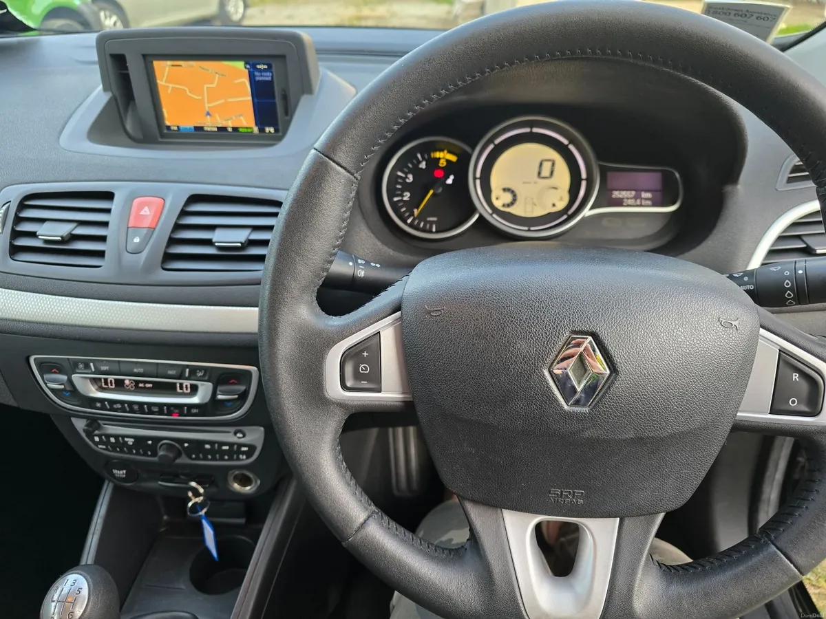 Renault Fluence 2012 - Image 3
