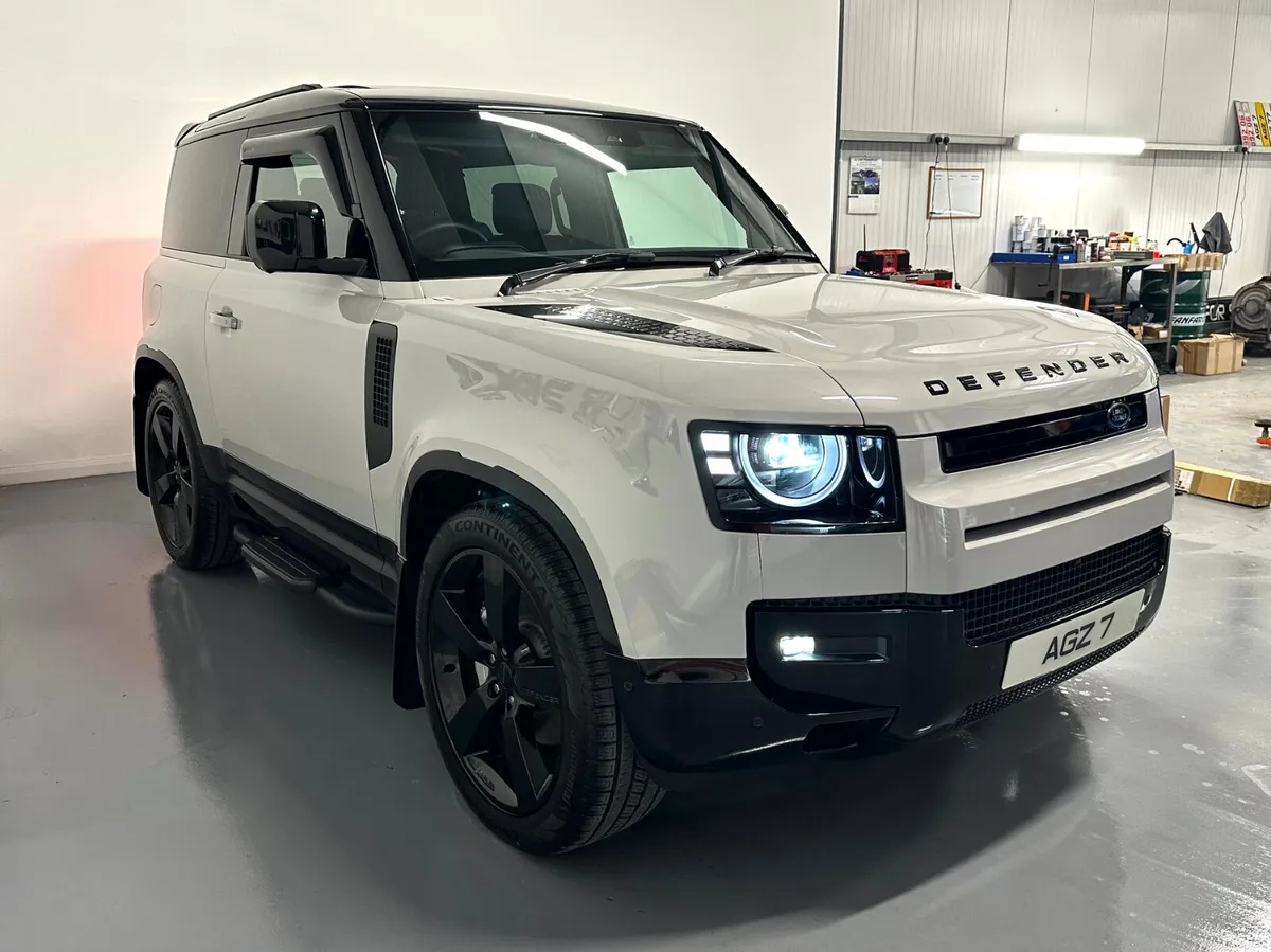 2026 Land Rover Defender 90 D350 X-Dynamic HSE - Image 4
