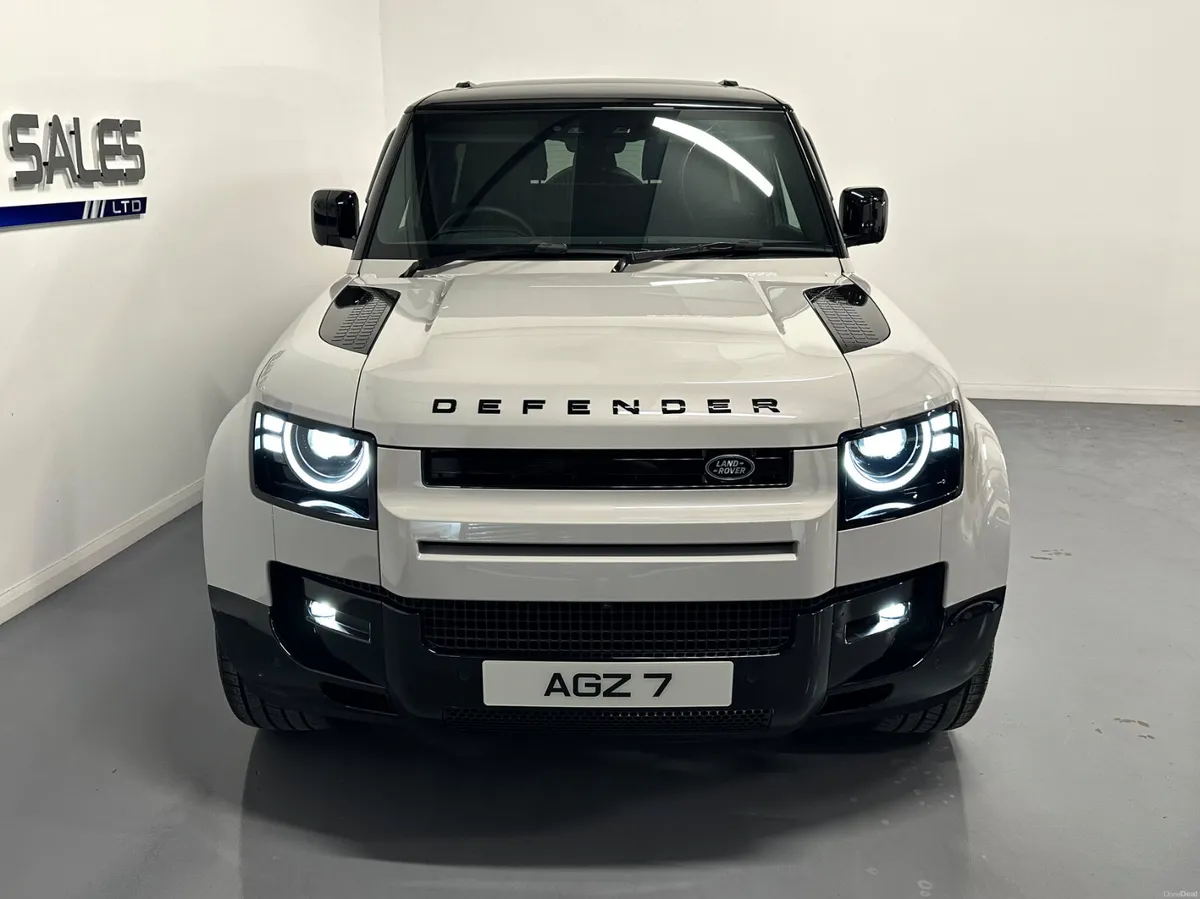 2026 Land Rover Defender 90 D350 X-Dynamic HSE - Image 2