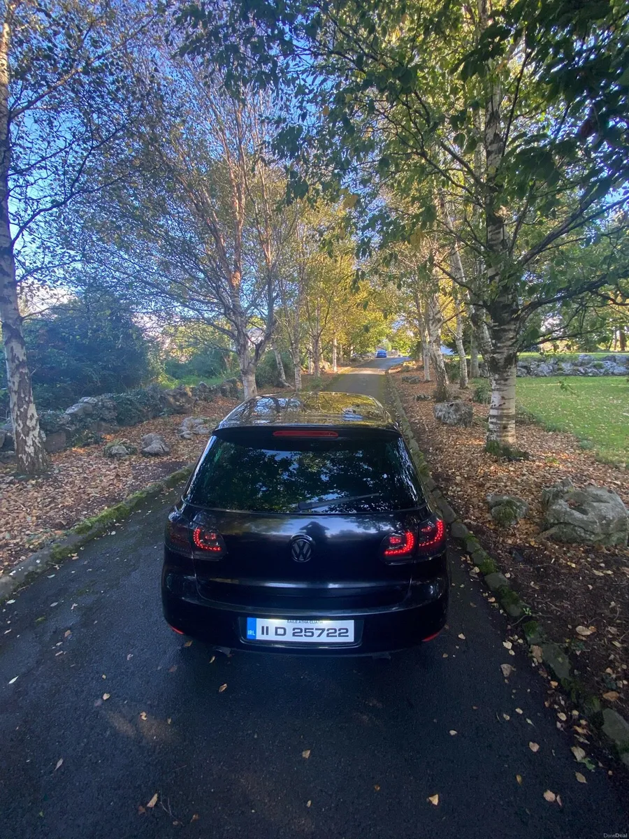 Volkswagen Golf 2011 1.6tdi - Image 1