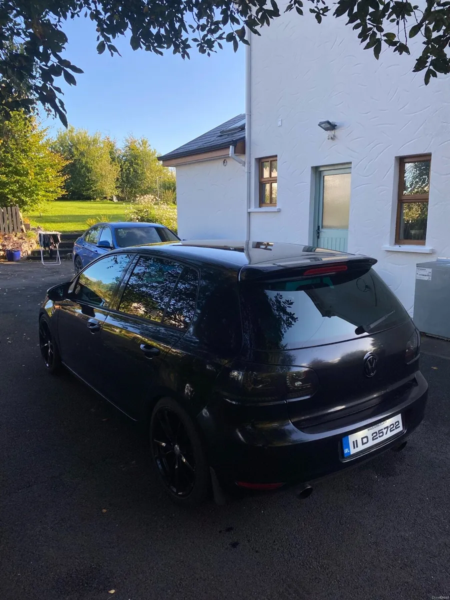 Volkswagen Golf 2011 1.6tdi - Image 5