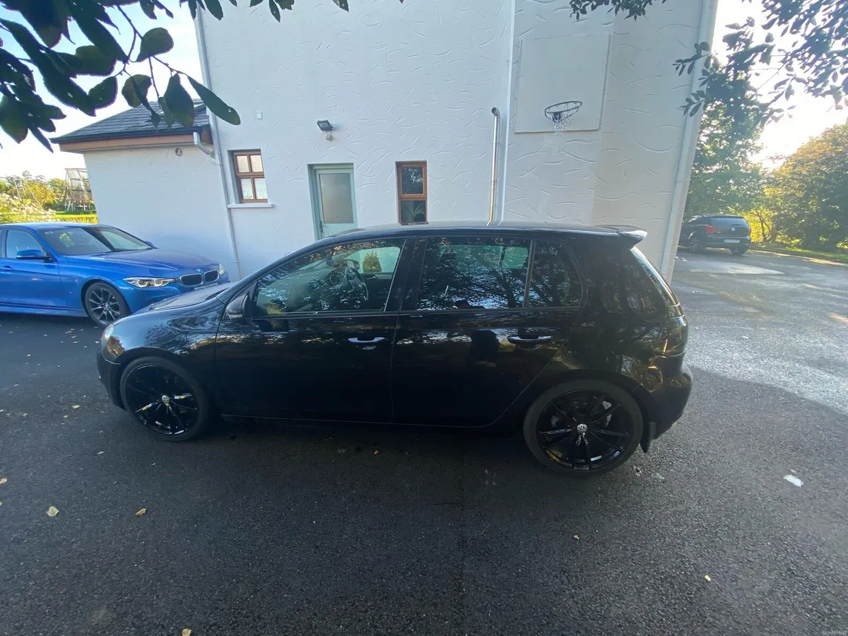 Volkswagen Golf 2011 1.6tdi - Image 4