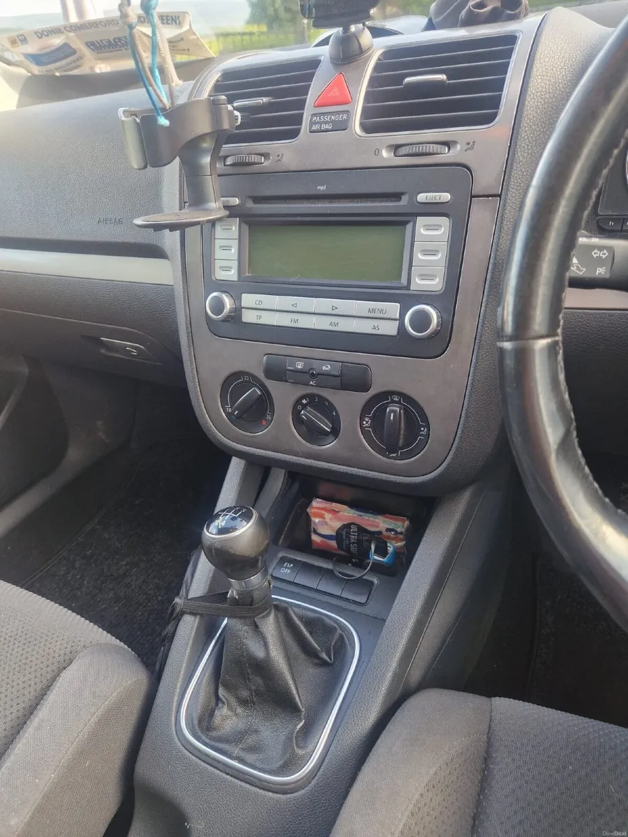 Volkswagen Golf 2008 - Image 2