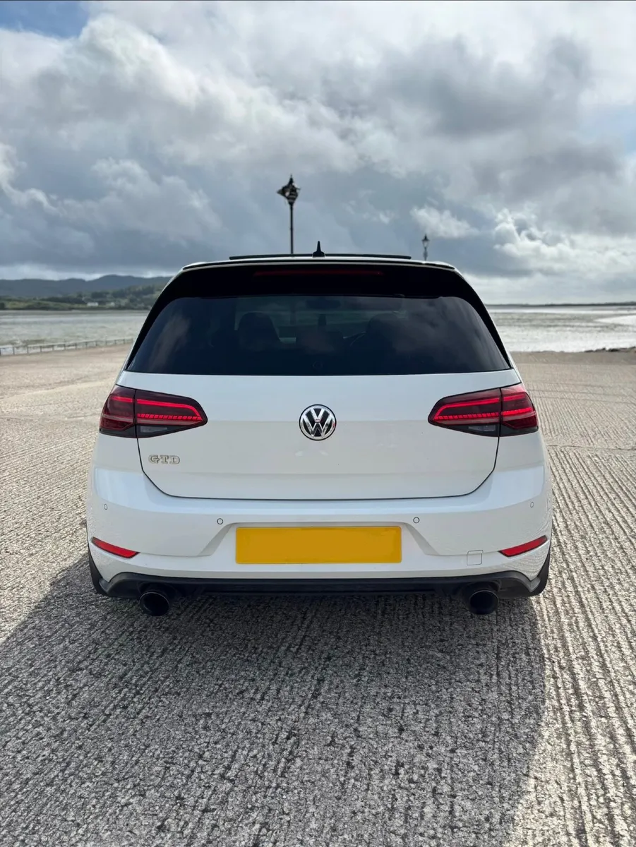 2017 VW Golf GTD 184|3dr|Pan Roof|Virtual Cockpit - Image 4