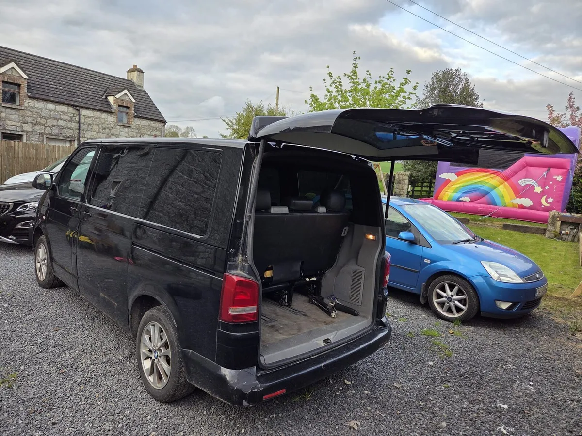 Volkswagen Caravelle - Image 2