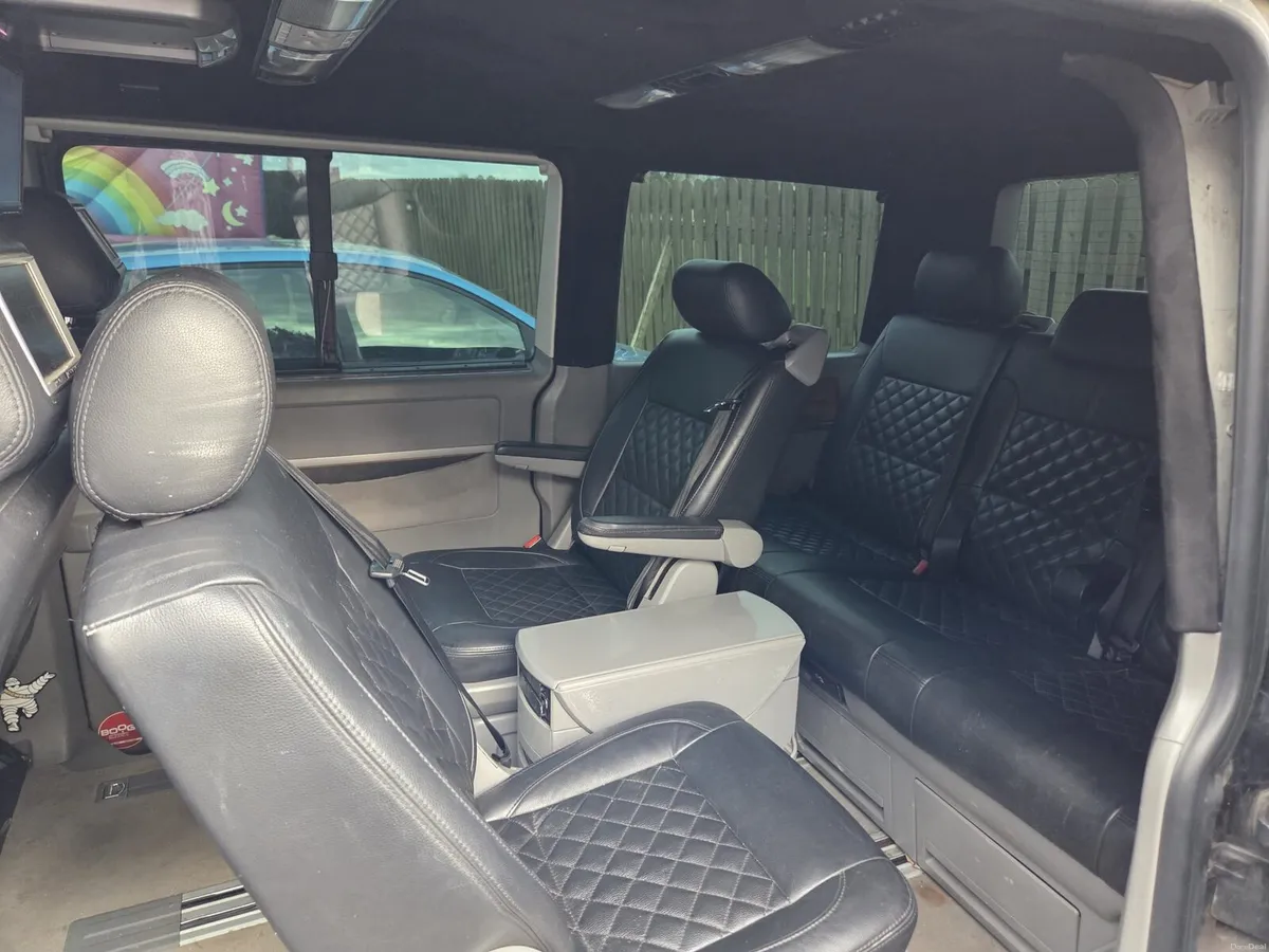 Volkswagen Caravelle - Image 4