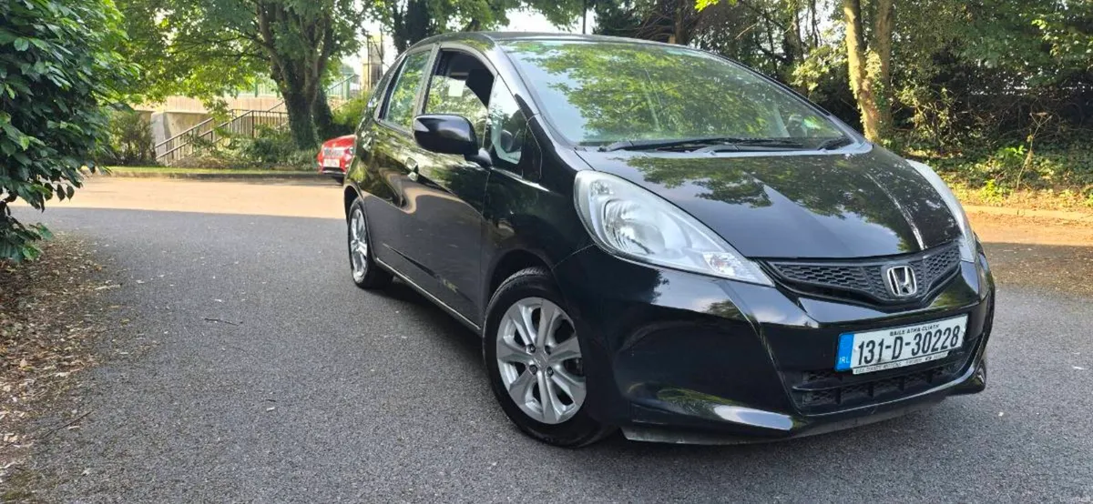 2013 HONDA JAZZ 1.3 i-VTEX.automatic.NEW NCT10/27. - Image 2