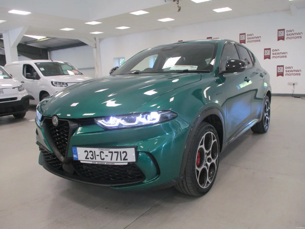 Alfa Romeo Tonale VELOCE 1.3 PHEV AWD 280 BHP 2023 - Image 4