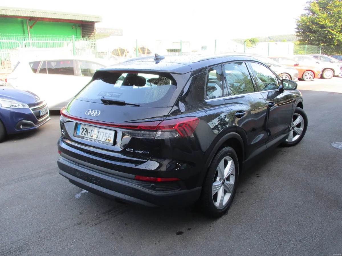 Audi e-tron 40 Advance 2023 - Image 5