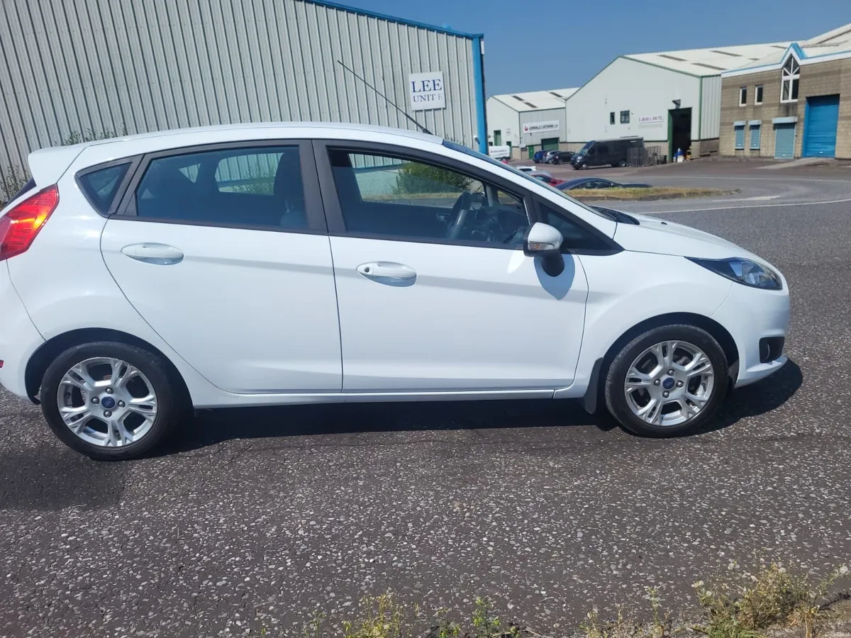 Ford Fiesta 2017 - Image 4