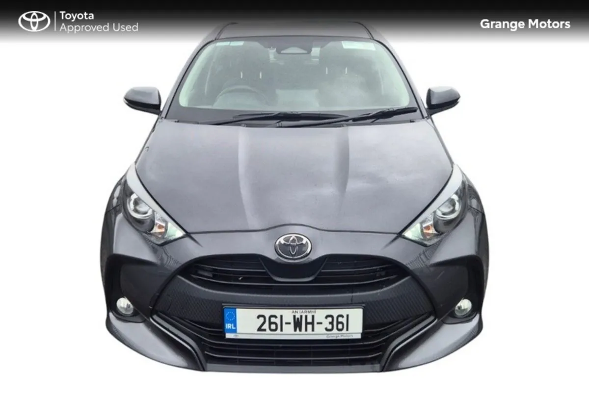 Toyota Yaris 1.5 HYBRID LUNA**DEMO MODEL** - Image 5