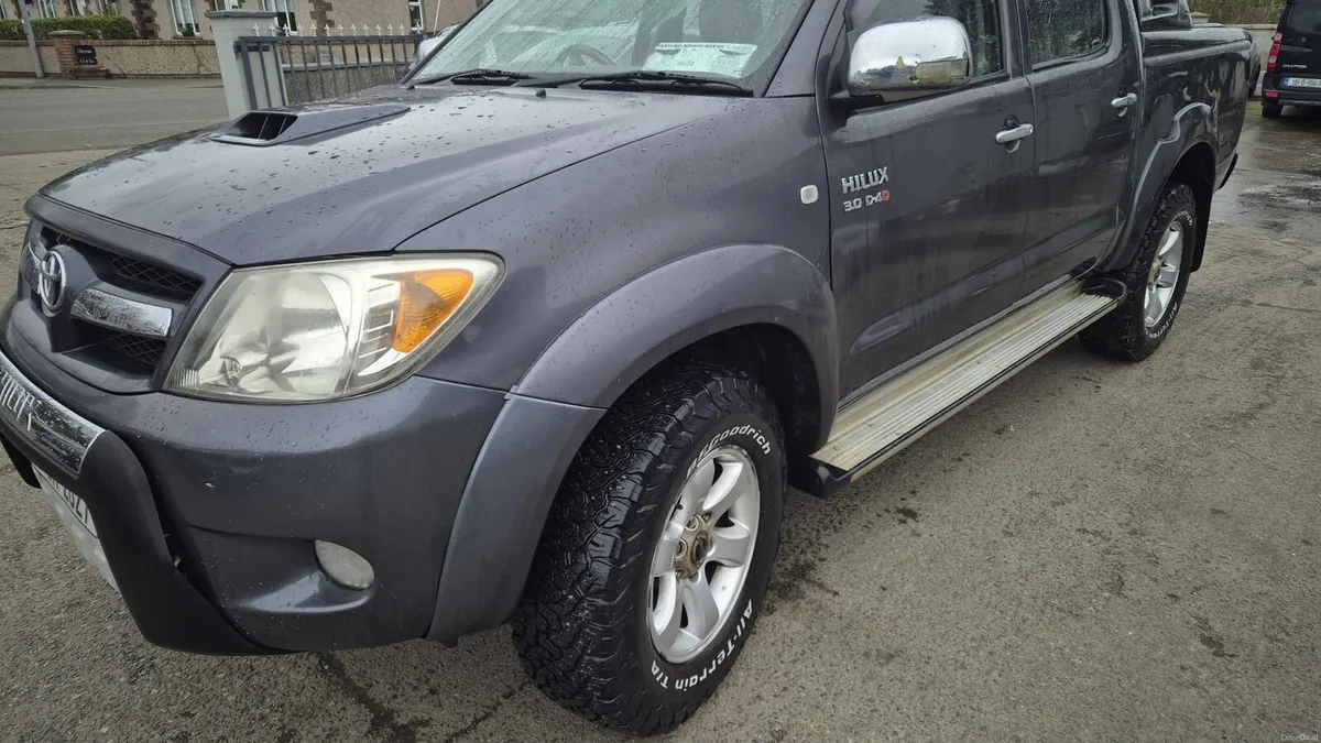 Toyota Hilux - Image 3