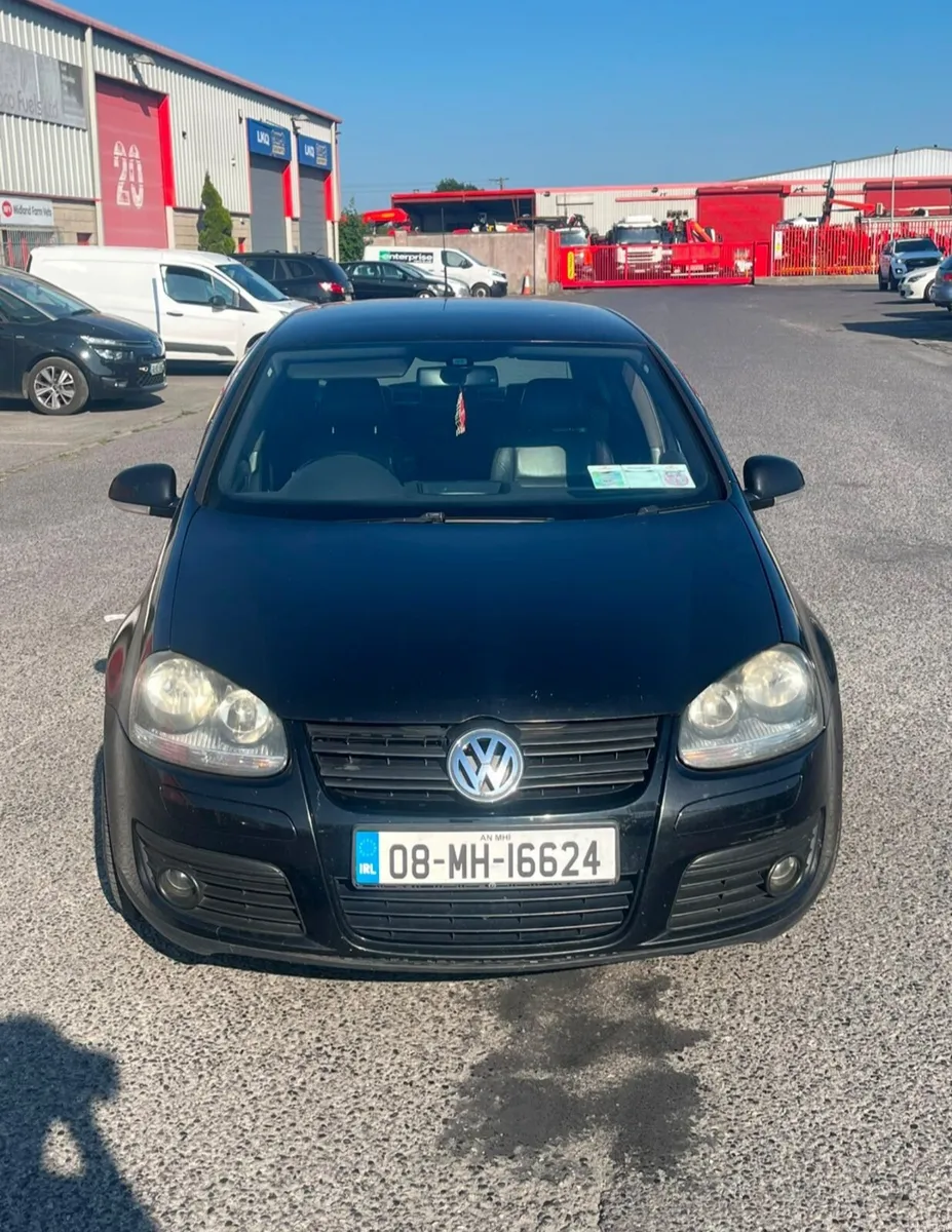 Volkswagen golf - Image 2