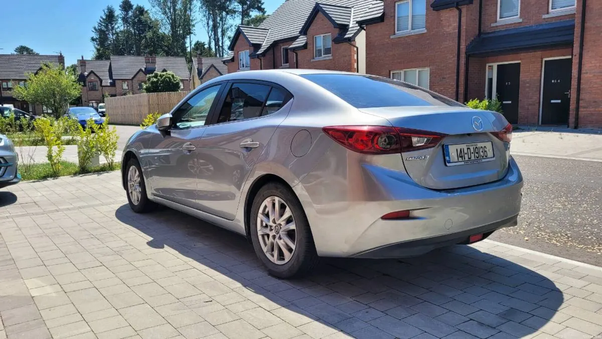 Mazda 3 Executive Saloon - Image 4