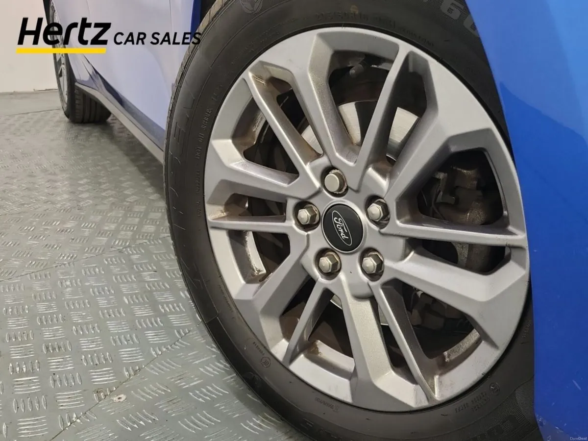 Ford Focus TITANIUM Petrol Manual - Image 6