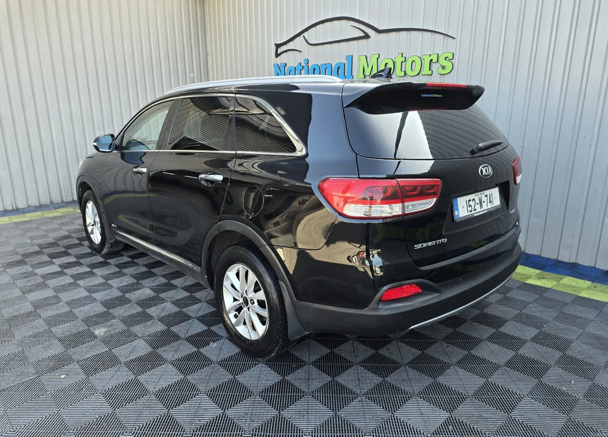 2015 Kia Sorento 2.2 Platinum AWD 7 seats - Image 5