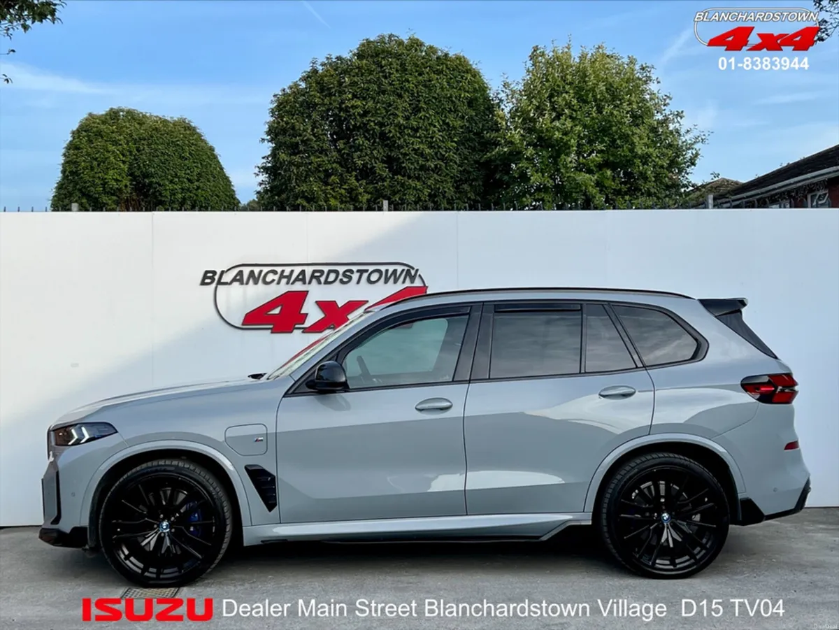 BMW X5 X5MH M SPORT 4DR X5MC AUTO - Image 3
