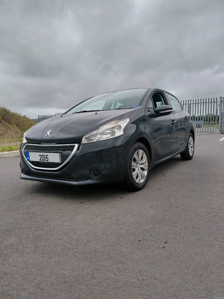 2015 peugeot 208 1.0L petrol - Image 2
