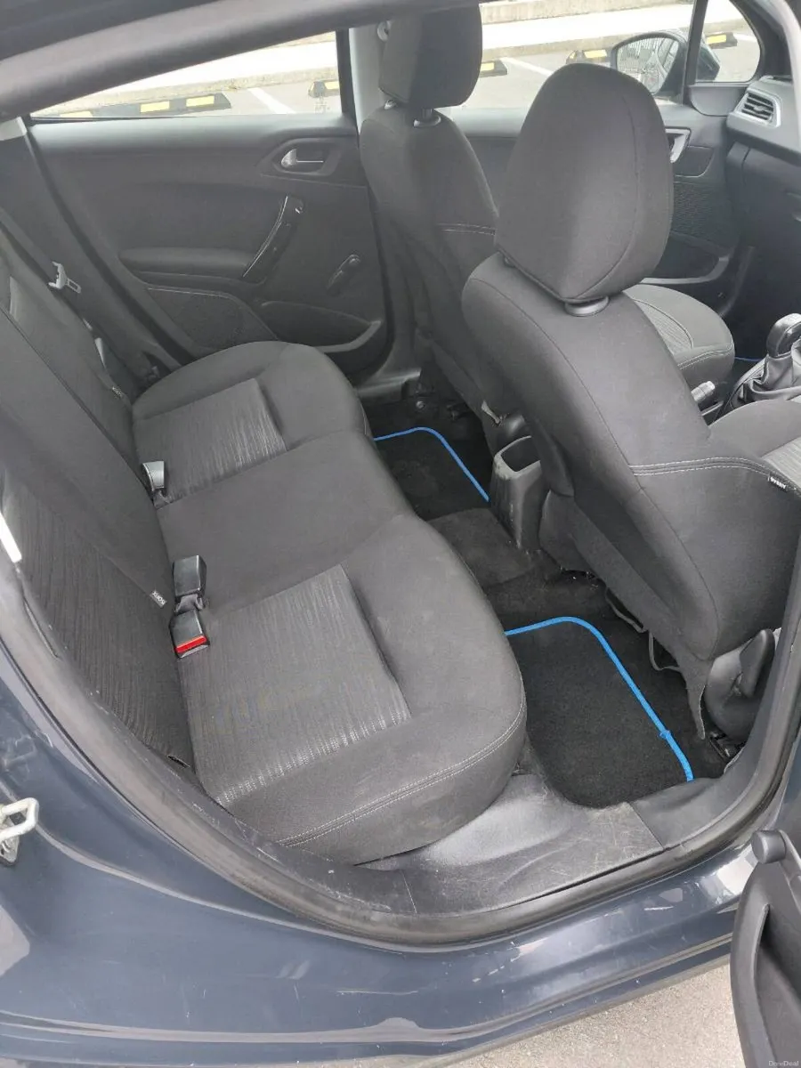 2015 peugeot 208 1.0L petrol - Image 6