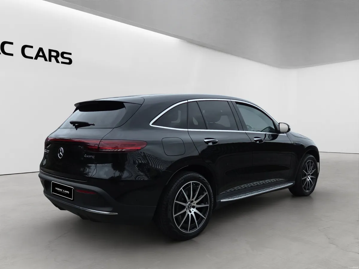 MERCEDES - BENZ EQC 400  4-MATIC - Image 4
