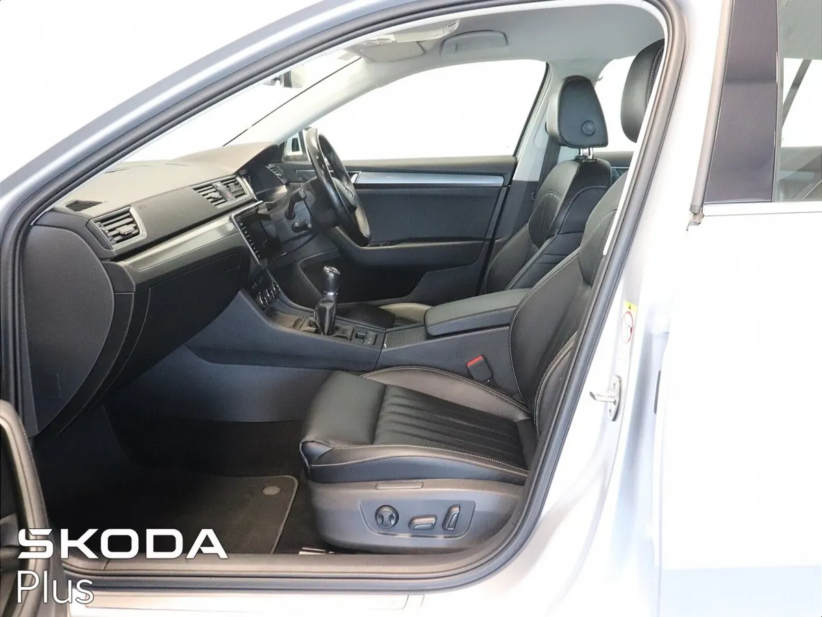 Skoda Superb COMBI 2.0 TDI 150 BHP STYLE - Image 4