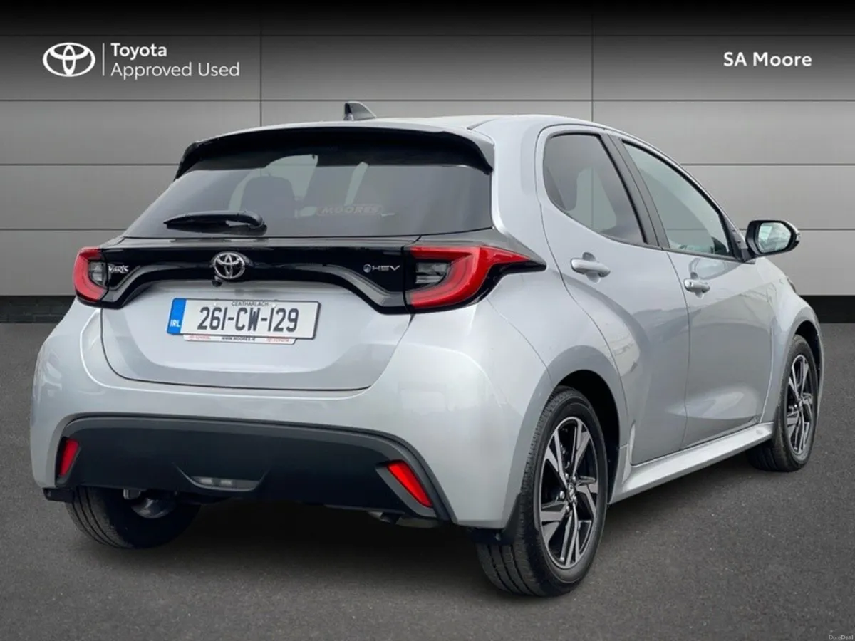 Toyota Yaris HYBRID LUNA SPORT - Image 2