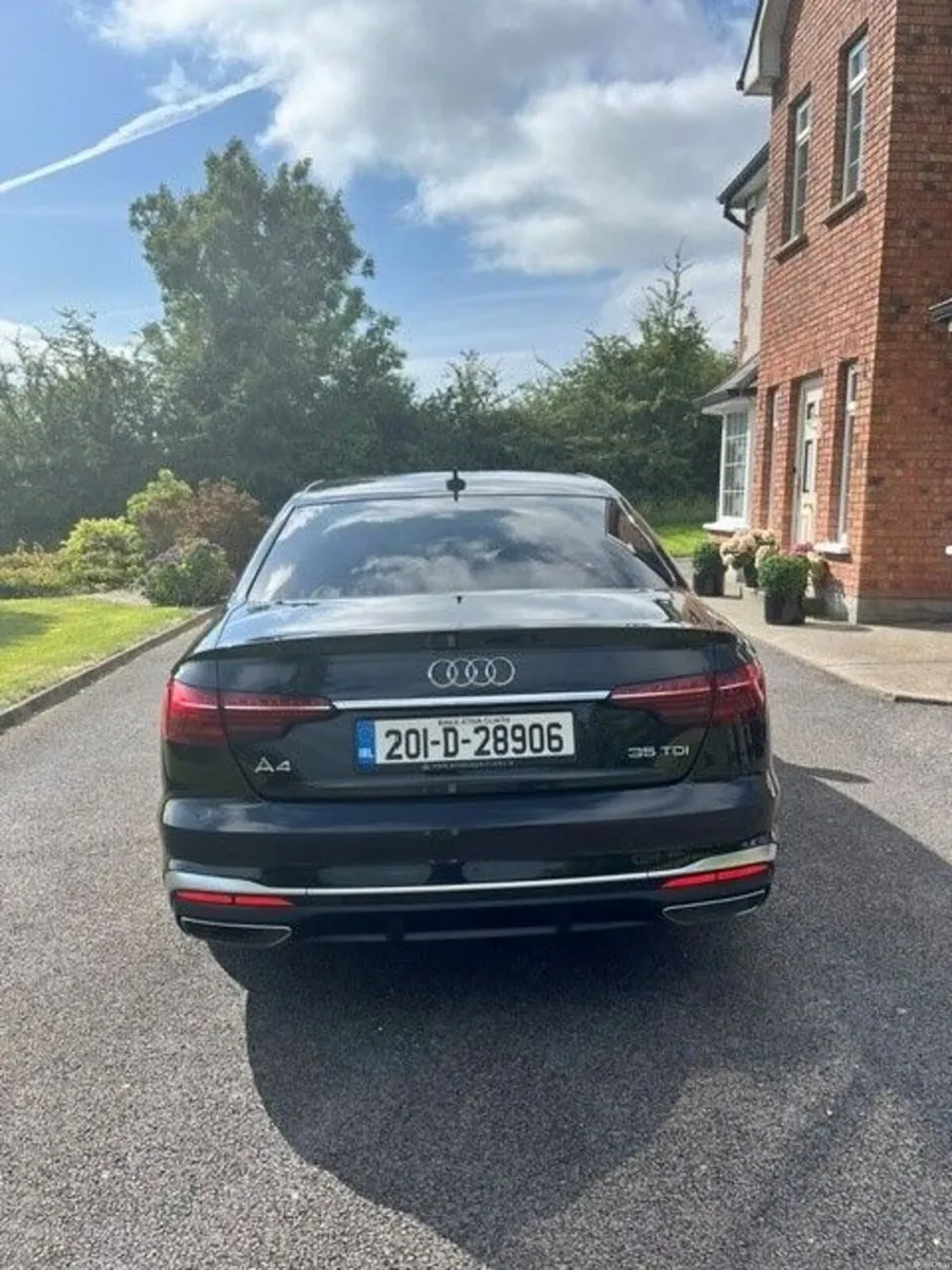 201 Audi A4 S-LINE AUTOMATIC - 1 Lady Owner - Image 2