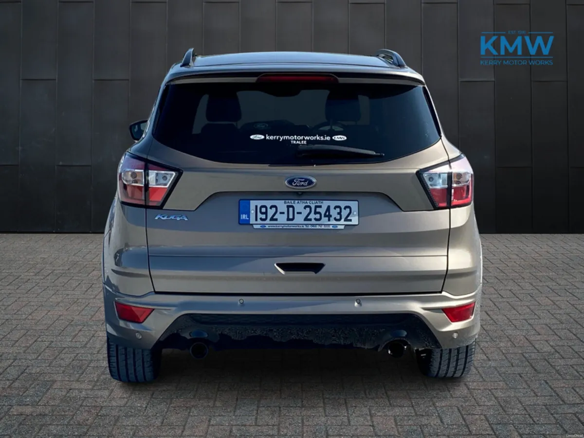 Ford Kuga ST-Line 2.0 TDCI 150BHP... Pan roof - Image 5