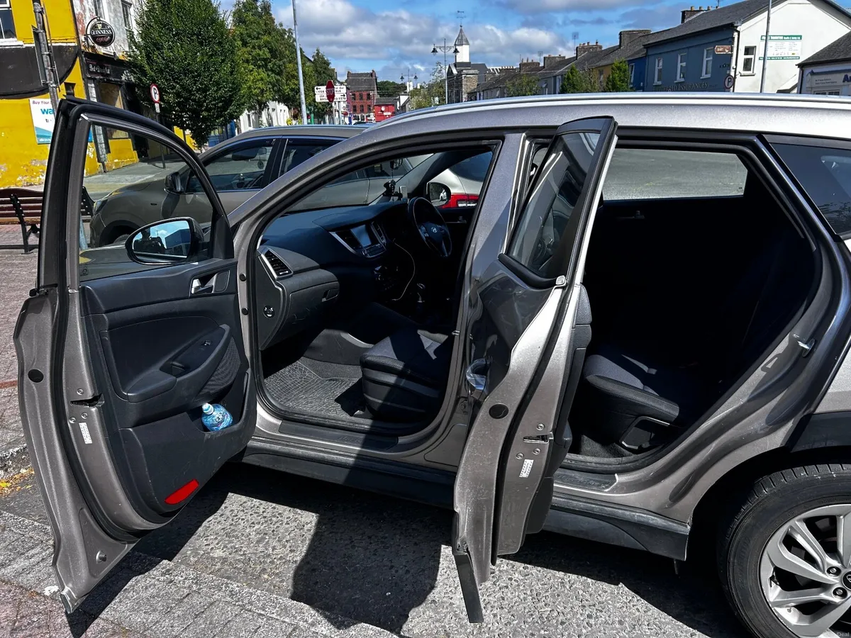 Hyundai Tucson 2016 - Image 2
