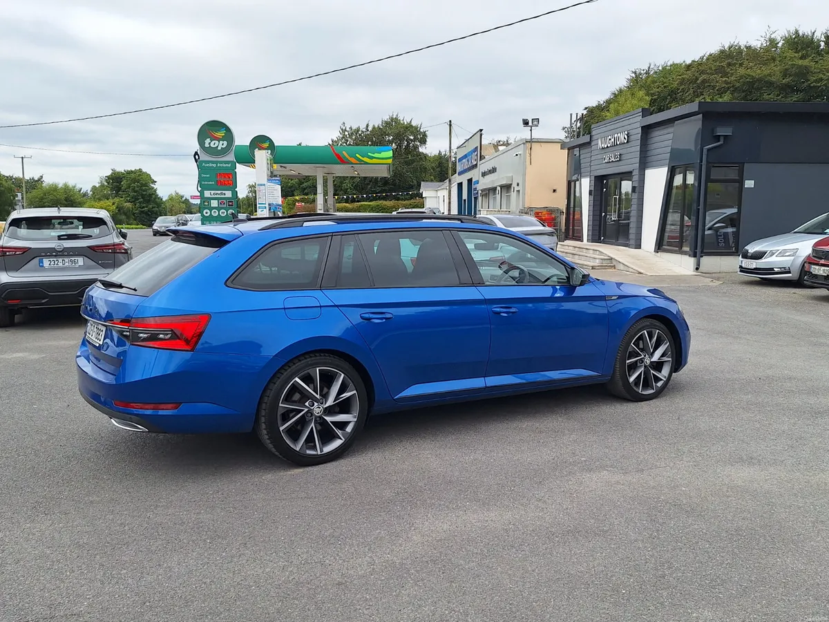 Superb Estate 2.0 TDI Sportline *Top Spec/Sunroof - Image 3