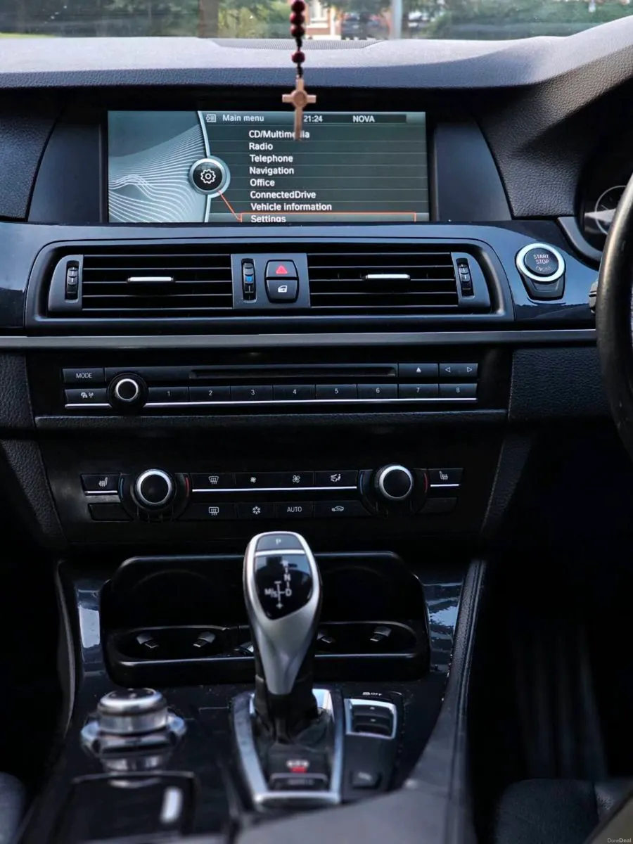 2011 Bmw 5 Series Automatic very Low milage - Image 3