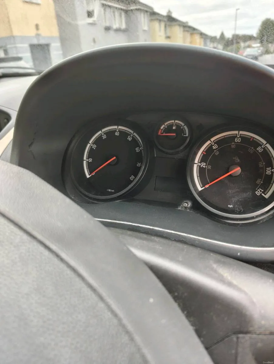 Opel Corsa 2009 - Image 4