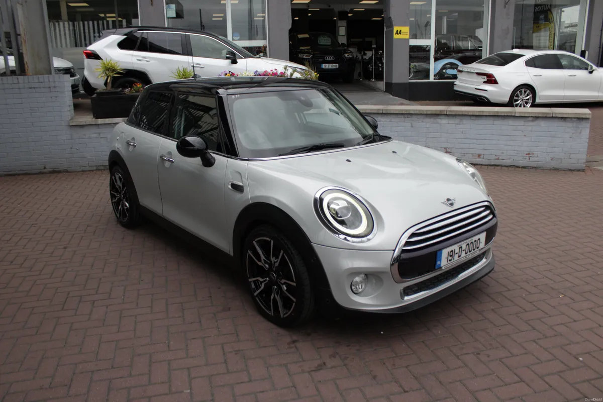 2019 MINI COOPER 1.5D 5DR HATCHBACK AUTOMATIC - Image 1